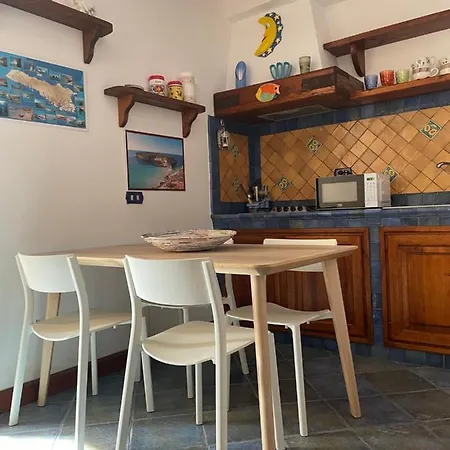 Le Di Nunzia * Lampedusa