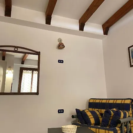 Le Di Nunzia Lampedusa