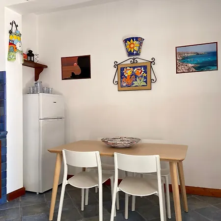 Le Di Nunzia * Lampedusa